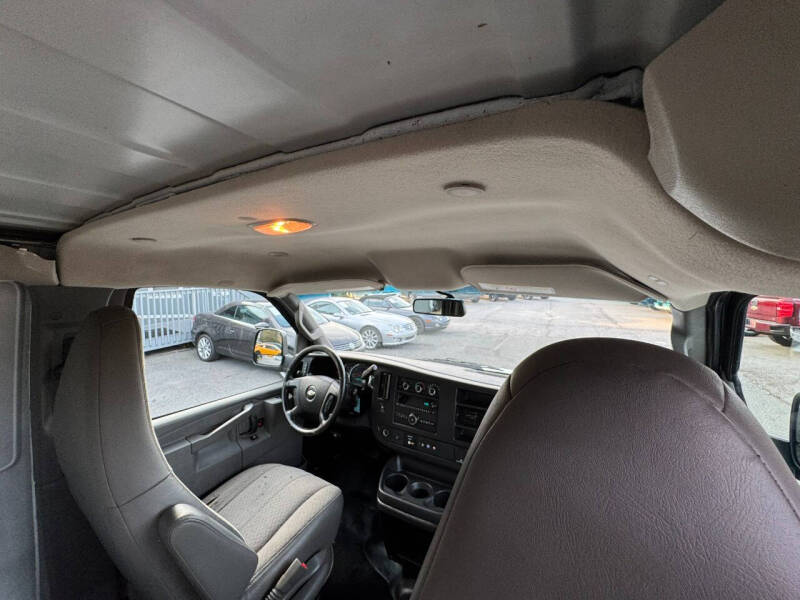 2021 Chevrolet Express 2500