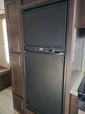 2018 Cherokee Grey Wolf