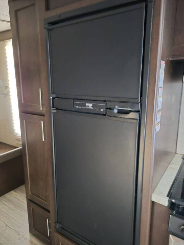 2018 Cherokee Grey Wolf