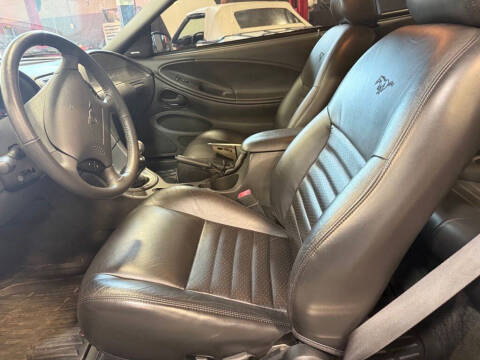 2003 Ford Mustang