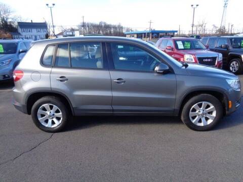 2010 Volkswagen Tiguan for sale at BETTER BUYS AUTO INC in East Windsor CT