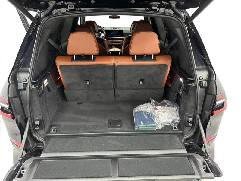 2024 BMW X7 ALPINA XB7