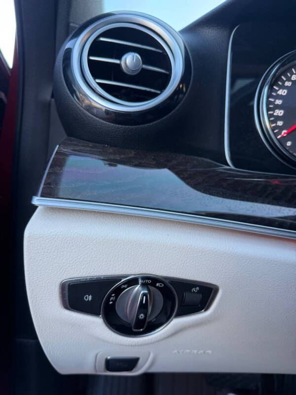2019 Mercedes-Benz E-Class E 300