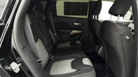 2017 Jeep Cherokee Sport Altitude