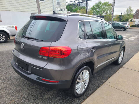 2012 Volkswagen Tiguan SE