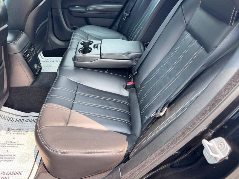 2013 Chrysler 300 S