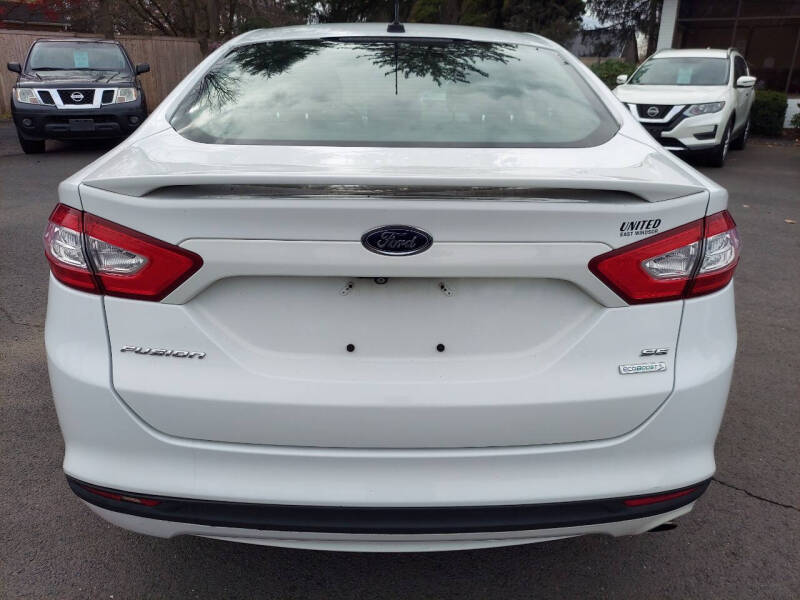 2014 Ford Fusion SE