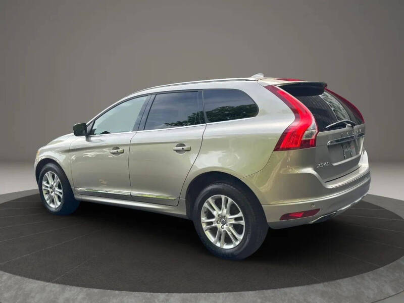 2016 Volvo XC60 T5 Drive-E Premier