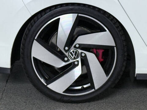2022 Volkswagen Golf GTI S