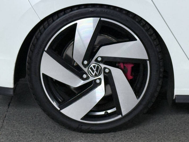 2022 Volkswagen Golf GTI S