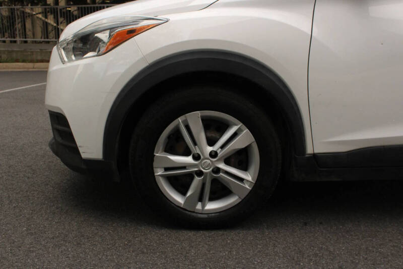 2020 Nissan Kicks S
