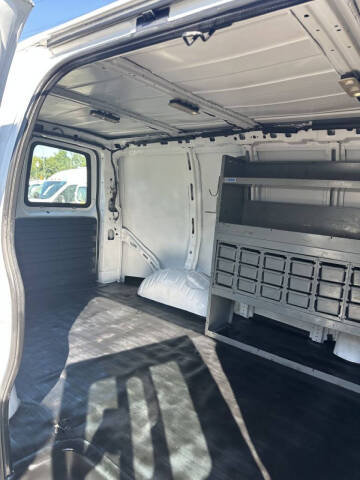 2021 Chevrolet Express 2500