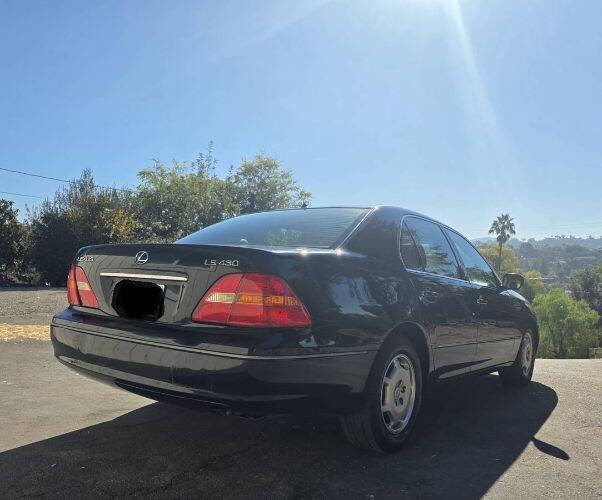 2002 Lexus LS 430