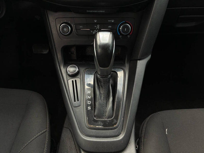 2016 Ford Focus SE