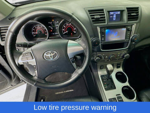 2013 Toyota Highlander SE