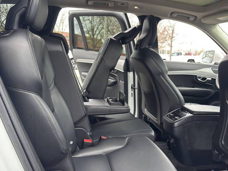 2023 Volvo XC90 B5 Core