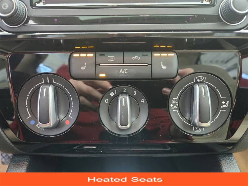 2016 Volkswagen Jetta 1.8T SEL