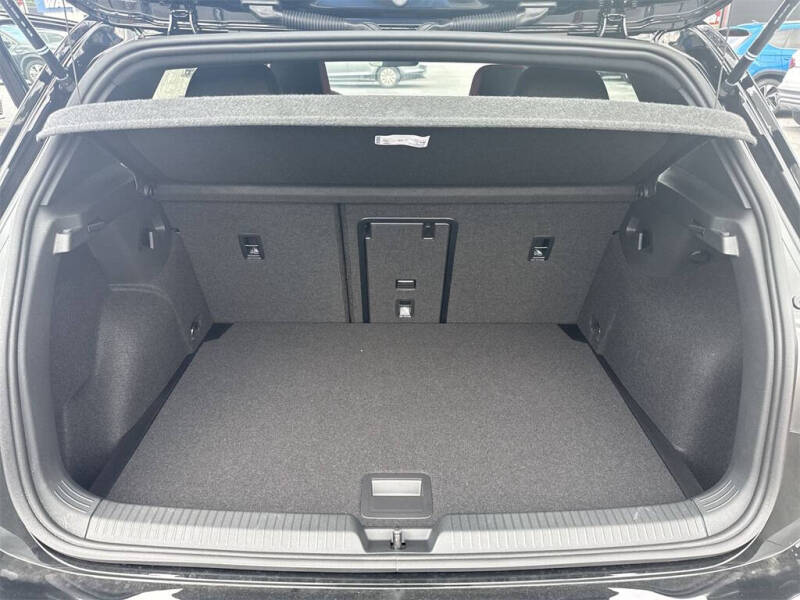 2025 Volkswagen Golf GTI S