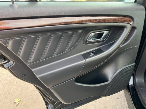 2013 Ford Taurus Limited