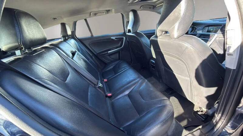 2016 Volvo V60 T5 Platinum