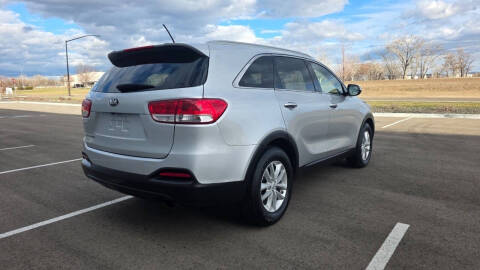2017 Kia Sorento LX