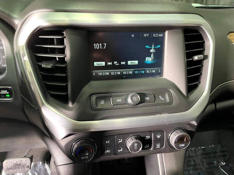 2017 GMC Acadia SLE-1