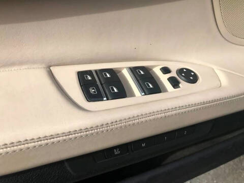 2011 BMW 7 Series 750Li xDrive