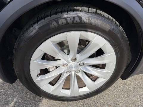2016 Tesla Model X 90D
