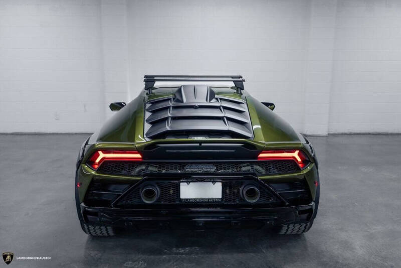 2024 Lamborghini Huracan Sterrato