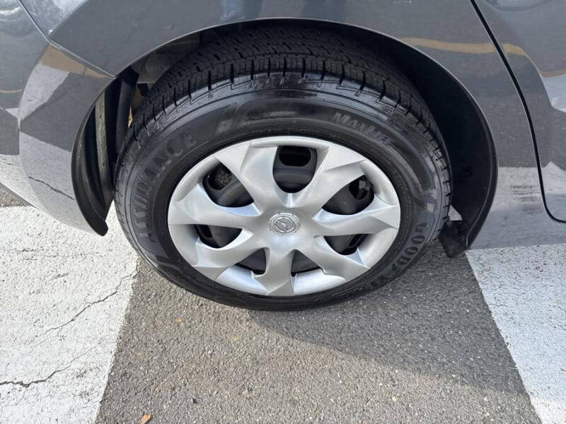 2015 Mazda MAZDA3 i Sport