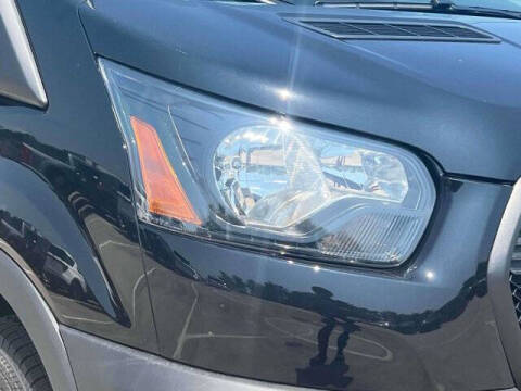 2025 Ford Transit 250