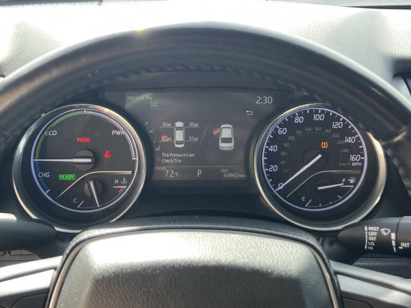 2019 Toyota Camry Hybrid XLE