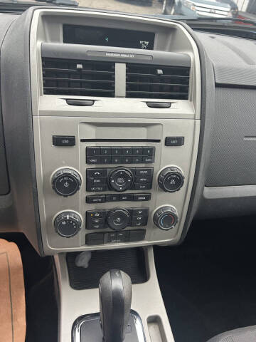 2011 Ford Escape XLT