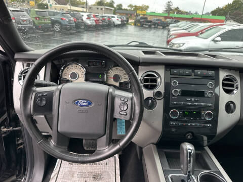 2011 Ford Expedition XLT