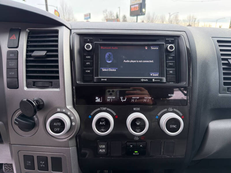 2016 Toyota Sequoia SR5