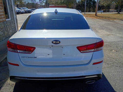2020 Kia Optima LX