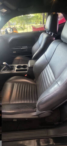 2013 Dodge Challenger R/T Plus