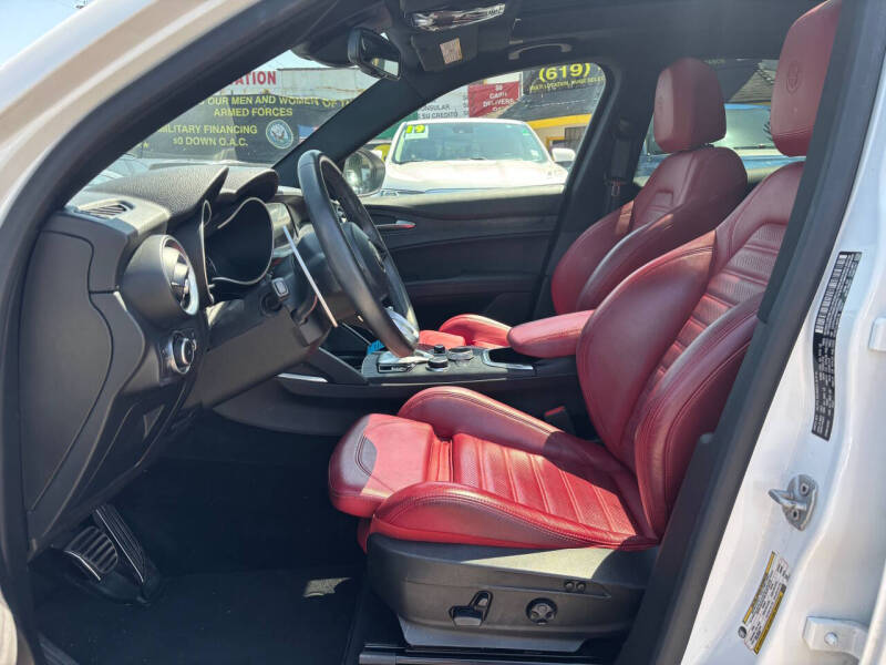 2022 Alfa Romeo Stelvio Sprint