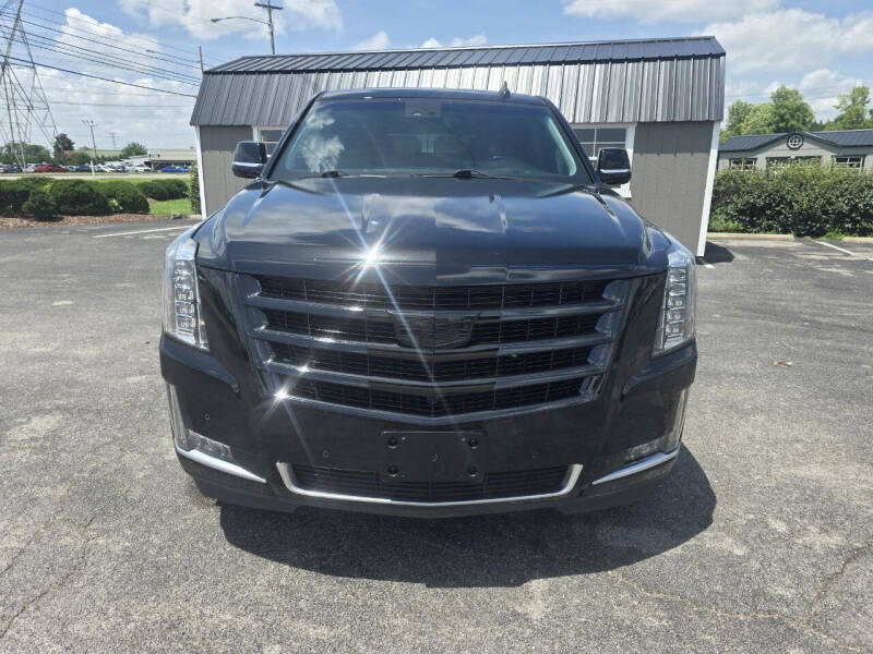 2017 Cadillac Escalade Luxury