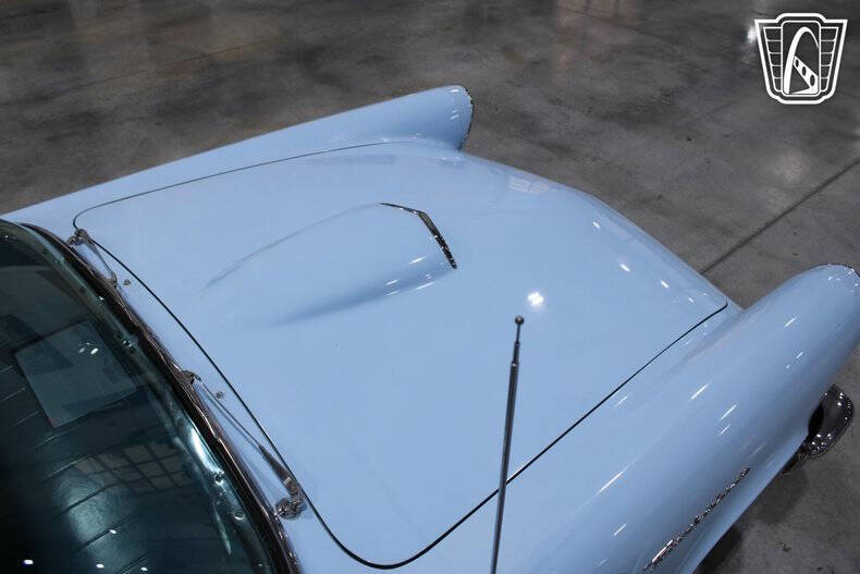 1957 Ford Thunderbird
