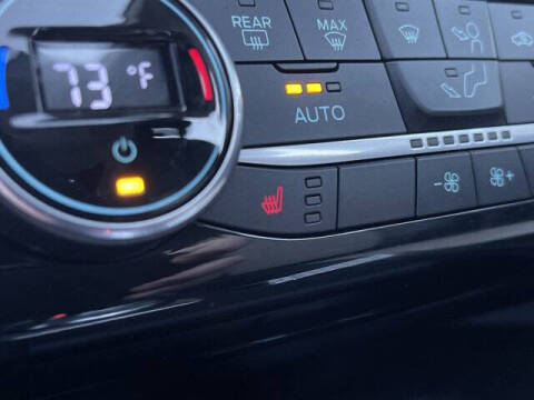 2021 Ford Escape Hybrid Titanium