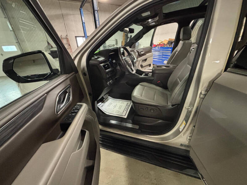 2022 GMC Yukon XL SLT