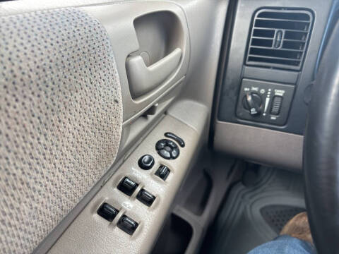 2004 Dodge Dakota SLT