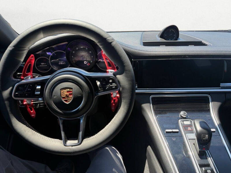 2018 Porsche Panamera