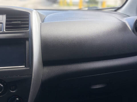 2017 Nissan Versa 1.6 SV