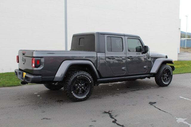 2022 Jeep Gladiator Willys