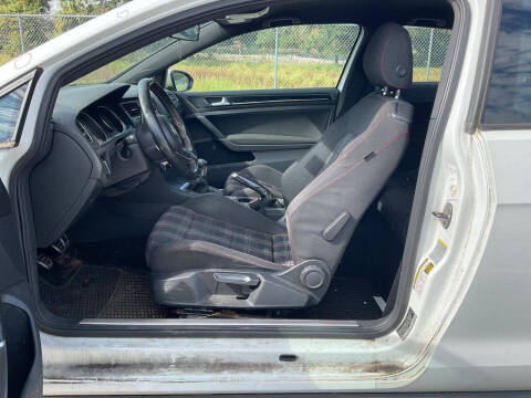 2016 Volkswagen Golf GTI S