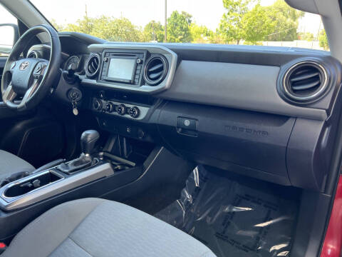 2017 Toyota Tacoma SR5 V6