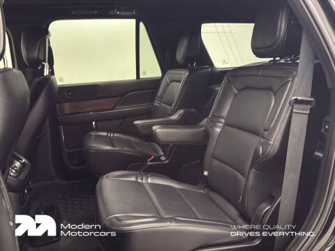 2019 Lincoln Navigator Select