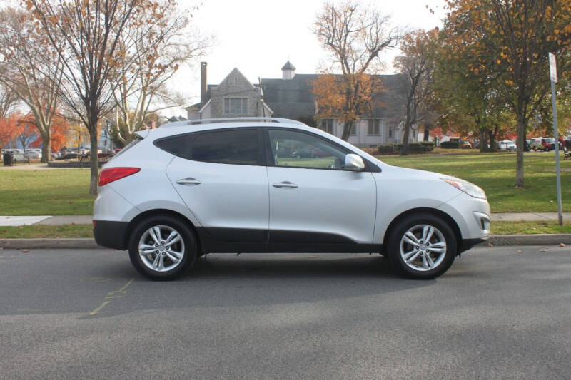 2011 Hyundai Tucson for sale at Lexington Auto Club in Clifton NJ